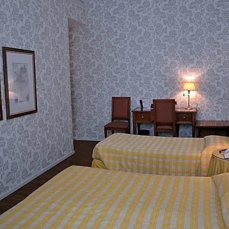 Posta Hotell 3*