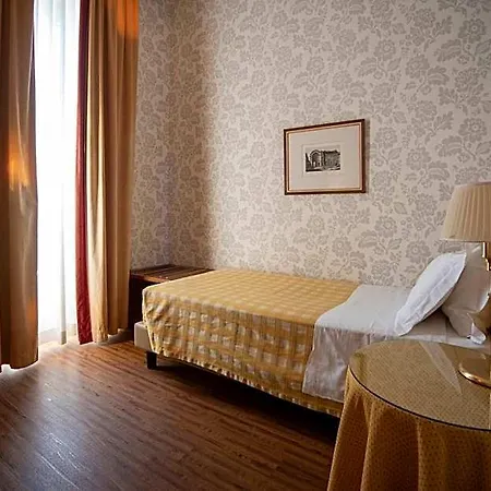 Posta Hotell 3*