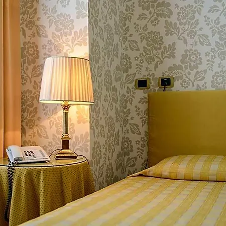 Posta Hotell 3*