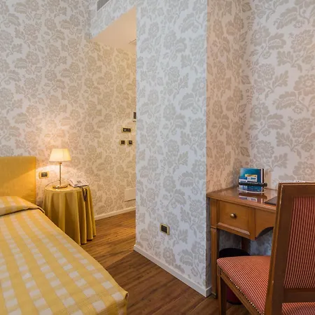 Posta Hotel 3*